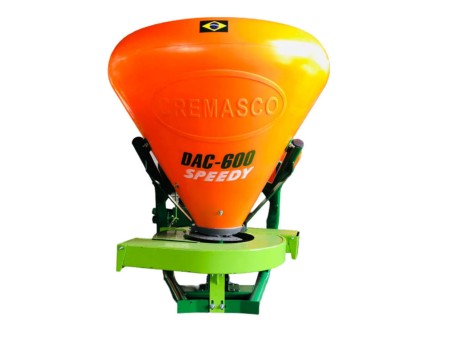 Adubadeira DAC-600 com Direcionador Lateral | Agro Estilo – Precisão e Máximo Rendimento no Campo